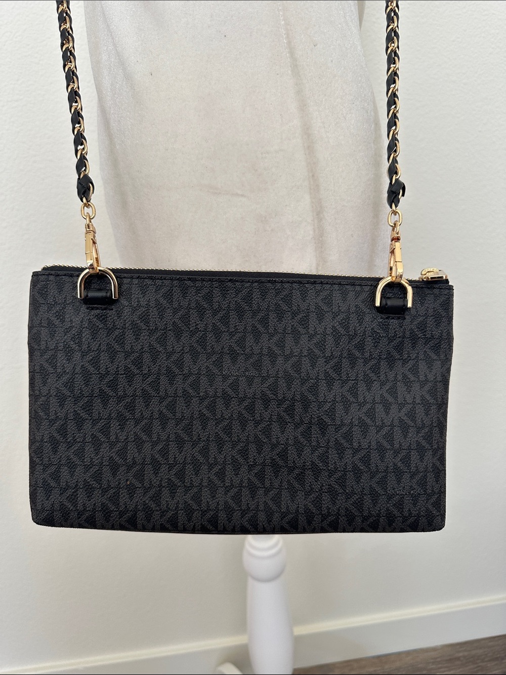 Michael Kors Charlotte Black & Gold Signature Logo Crossbody - Picture 3 of 4